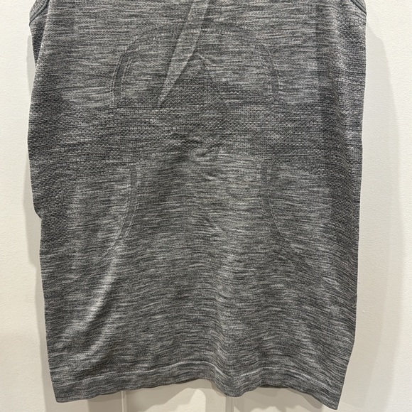 Lululemon Swiftly Tech Racerback TankTop - Picture 2 of 4